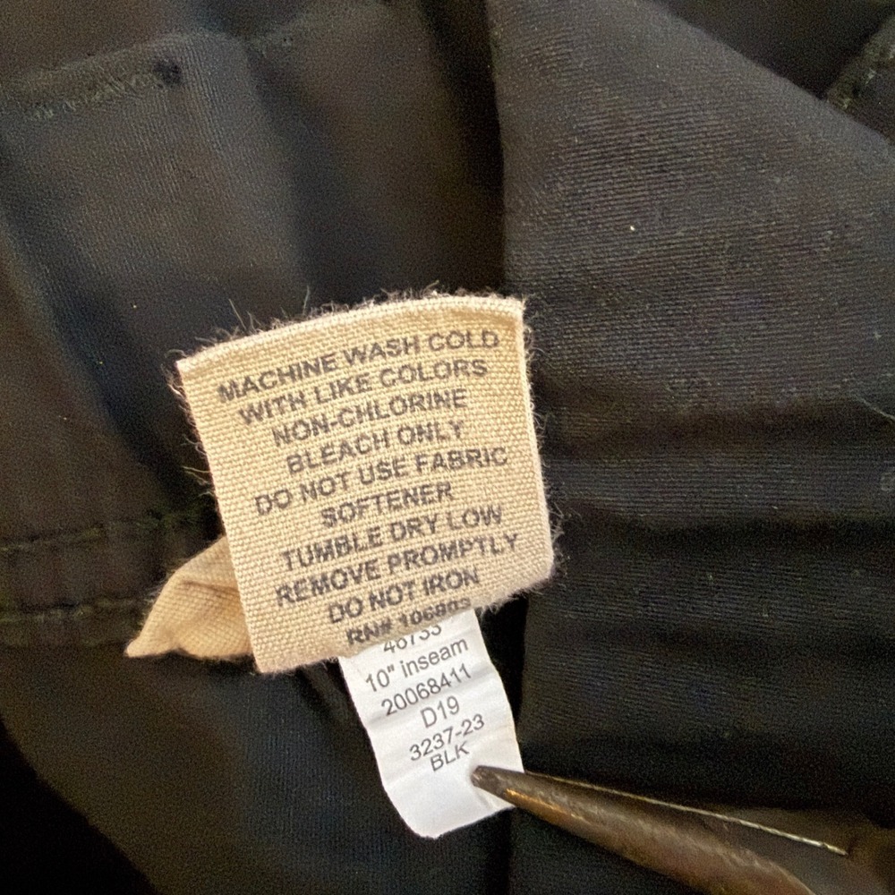 Duluth‎ Trading Co Womens Cargo Shorts Brown Size 14 10 Inch Inseam Zip Pocket - Picture 3 of 9